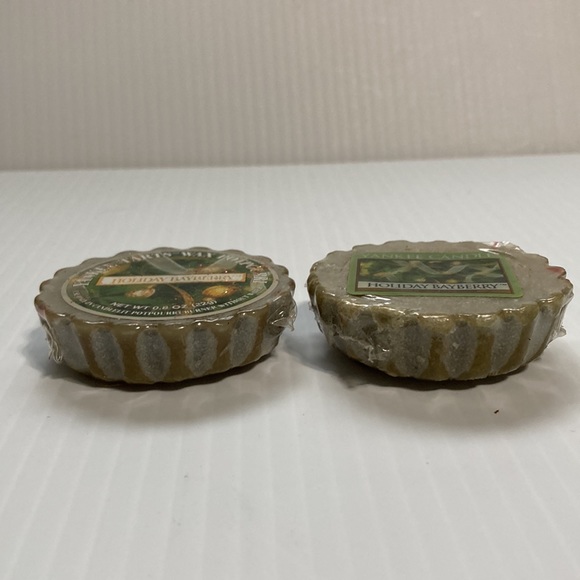 2 Yankee Candle Tarts HOLIDAY BAYBERRY NEW 0.8 oz each - Picture 6 of 7